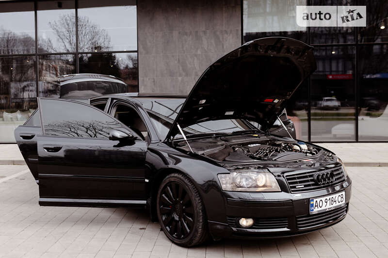 Седан Audi A8 2003 в Ужгороде