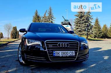 Седан Audi A8 2013 в 