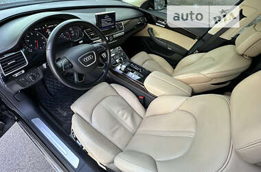 Седан Audi A8 2012 в Киеве