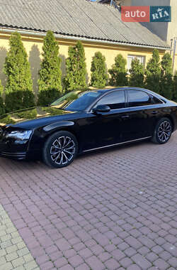Седан Audi A8 2010 в Ужгороде