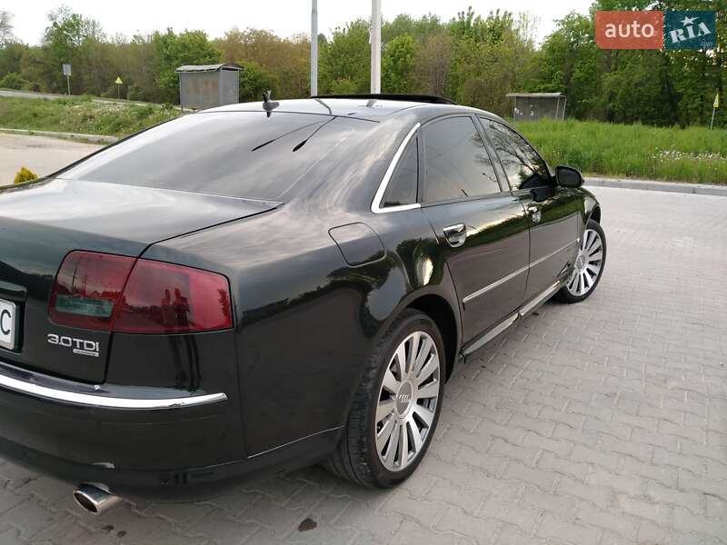 Седан Audi A8 2004 в Львові