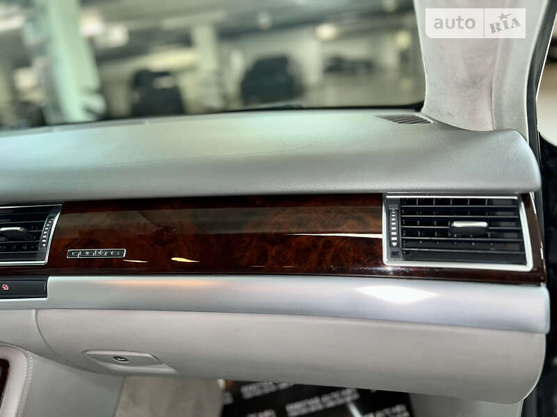 Седан Audi A8 2006 в Києві