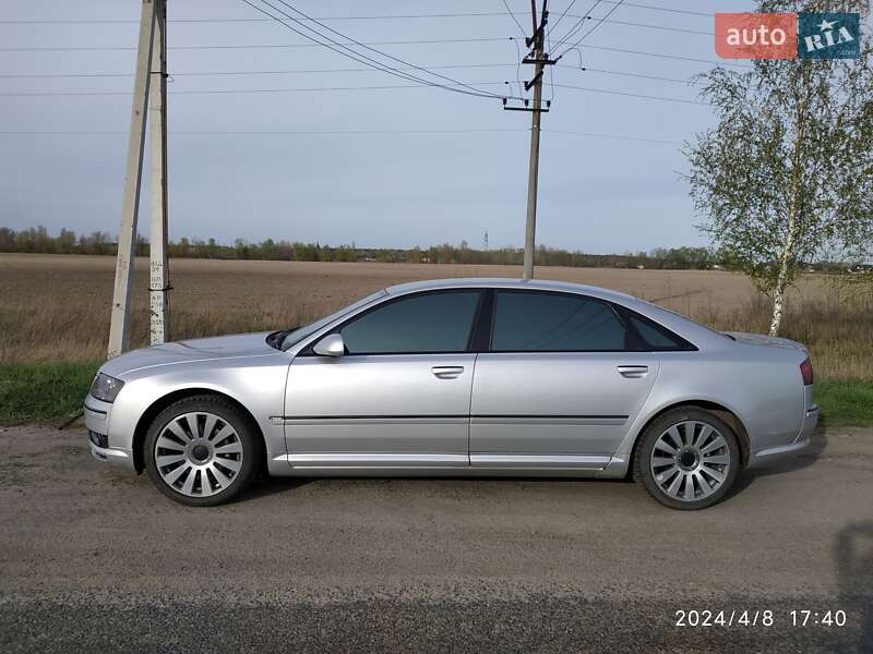 Audi A8 2004