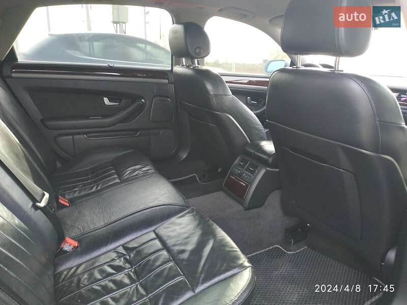 Седан Audi A8 2004 в Києві