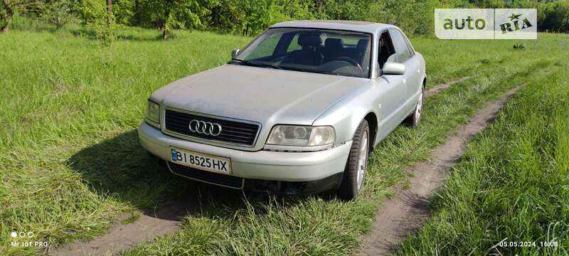 Audi A8 2000