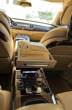 Седан Audi A8 2013 в Киеве