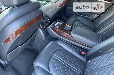 Седан Audi A8 2012 в Киеве