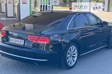 Седан Audi A8 2011 в Житомирі