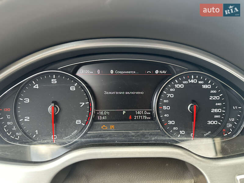 Седан Audi A8 2012 в Києві