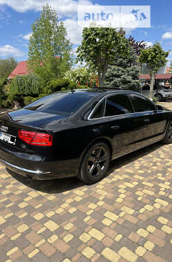 Седан Audi A8 2012 в Борисполі