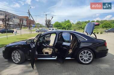 Седан Audi A8 2013 в Ужгороде
