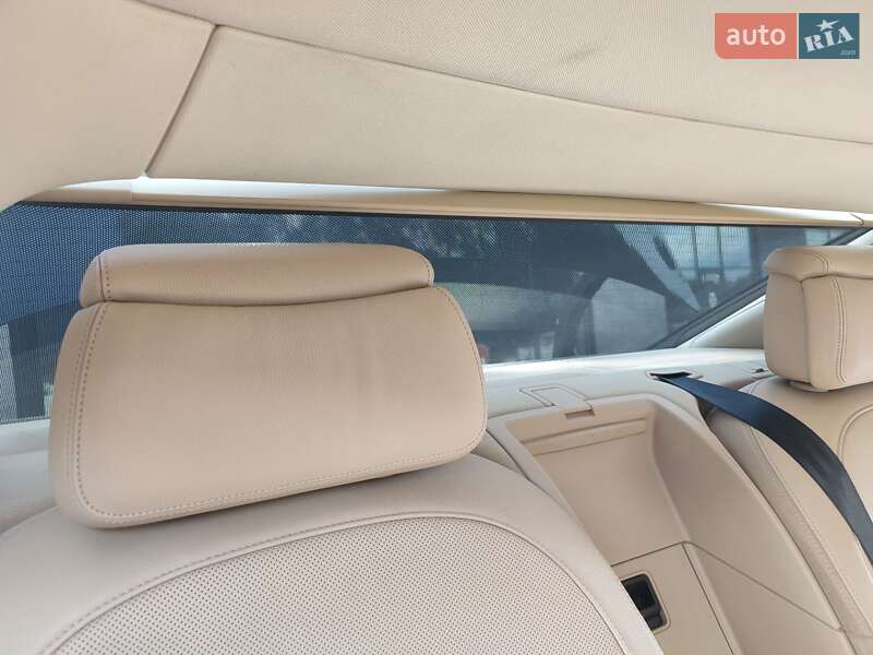 Седан Audi A8 2013 в Ужгороде