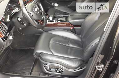 Седан Audi A8 2013 в Киеве