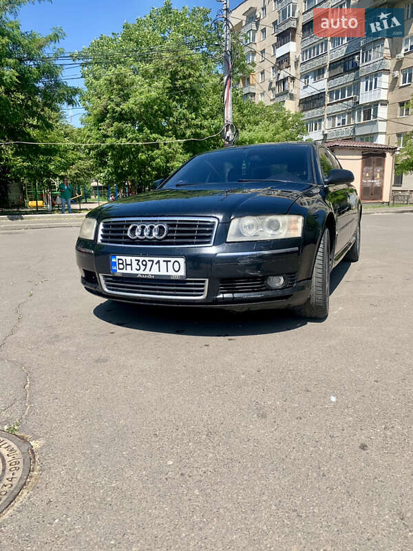 Audi A8 2004