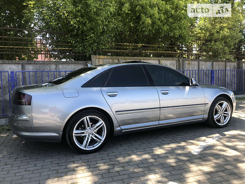Седан Audi A8 2009 в Копичинці