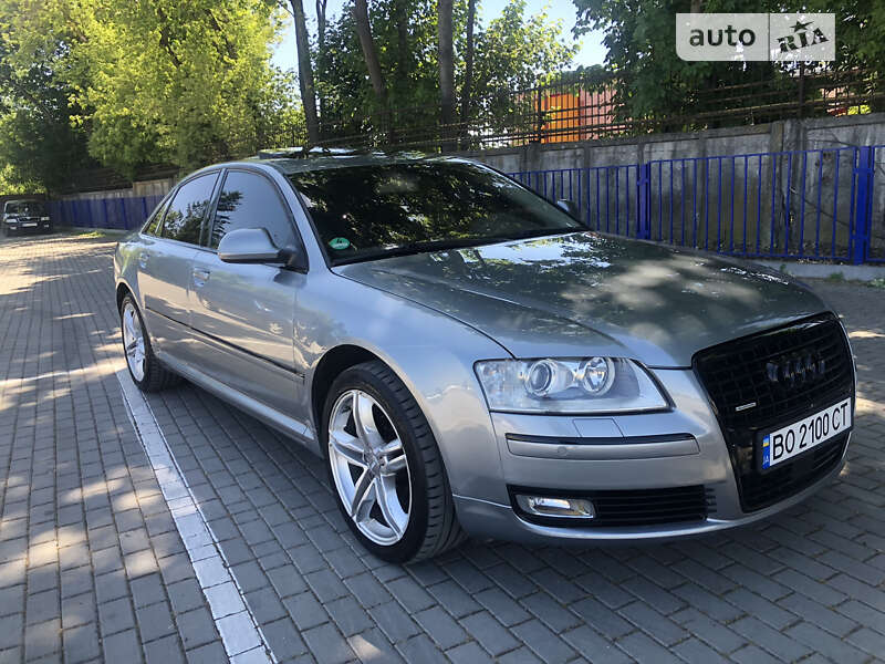 Седан Audi A8 2009 в Копичинці