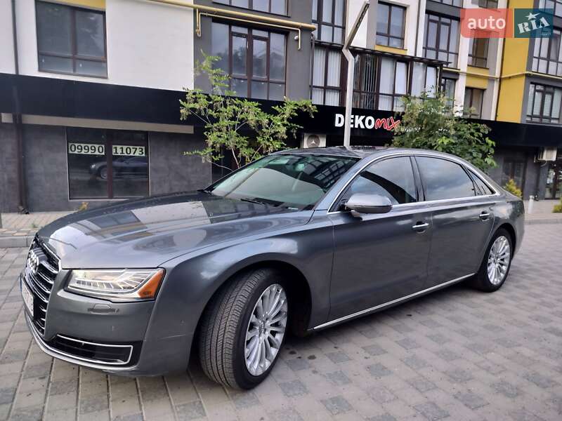Седан Audi A8 2015 в Ивано-Франковске