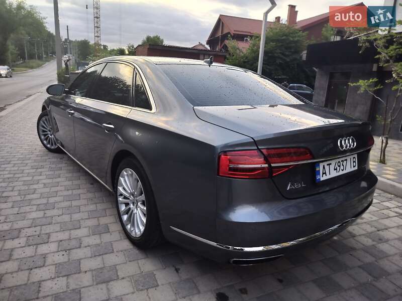 Седан Audi A8 2015 в Ивано-Франковске