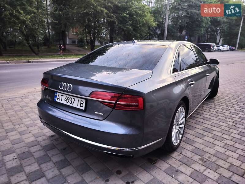 Седан Audi A8 2015 в Ивано-Франковске