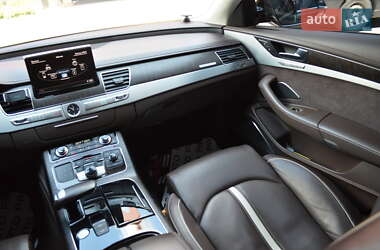 Седан Audi A8 2012 в 