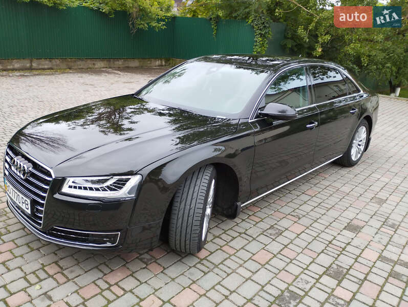 Седан Audi A8 2017 в Залещиках