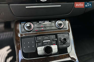 Седан Audi A8 2015 в 