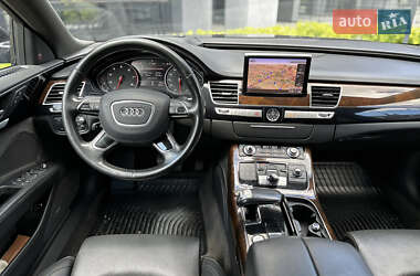 Седан Audi A8 2015 в 
