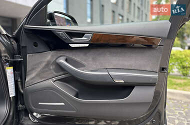 Седан Audi A8 2015 в 