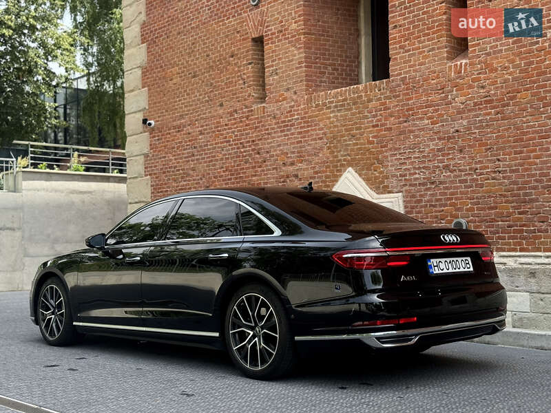 Седан Audi A8 2020 в Львові
