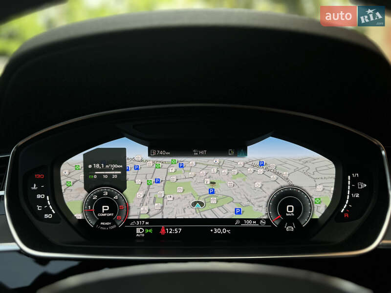 Седан Audi A8 2020 в Львові