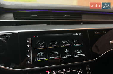 Седан Audi A8 2020 в Львові