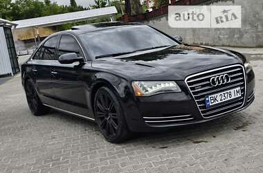 Седан Audi A8 2012 в Рівному