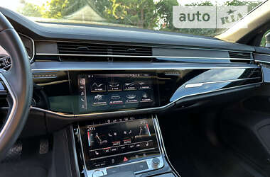 Седан Audi A8 2018 в 