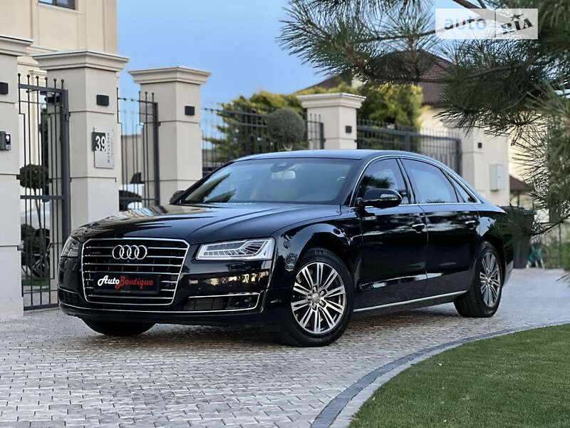 Седан Audi A8 2015 в Одессе