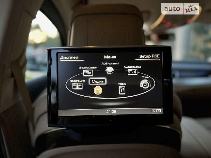 Седан Audi A8 2015 в Одессе