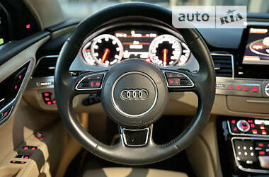 Седан Audi A8 2015 в Одессе