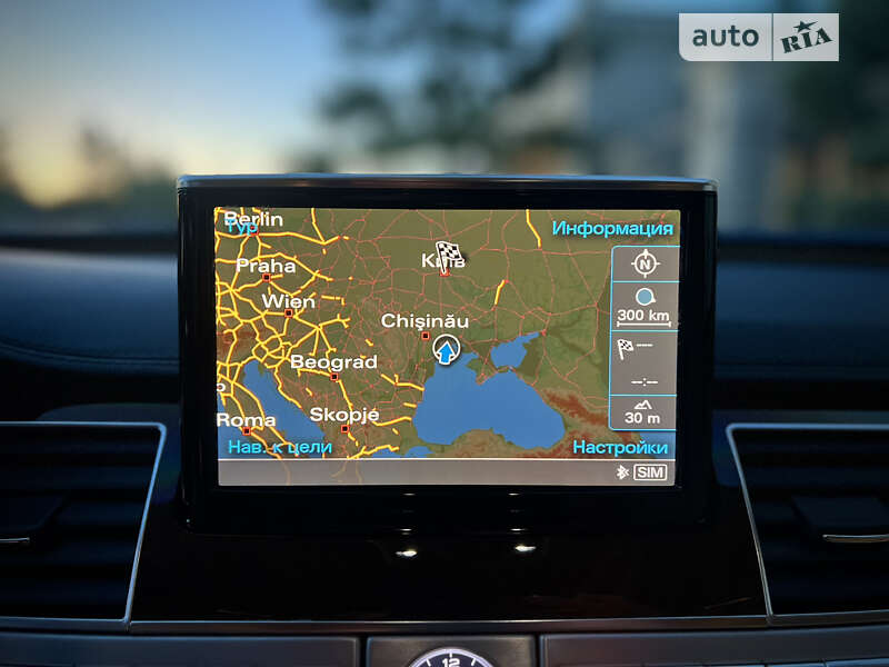 Седан Audi A8 2015 в Одессе