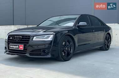 Седан Audi A8 2015 в Львове