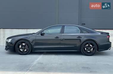 Седан Audi A8 2015 в Львове