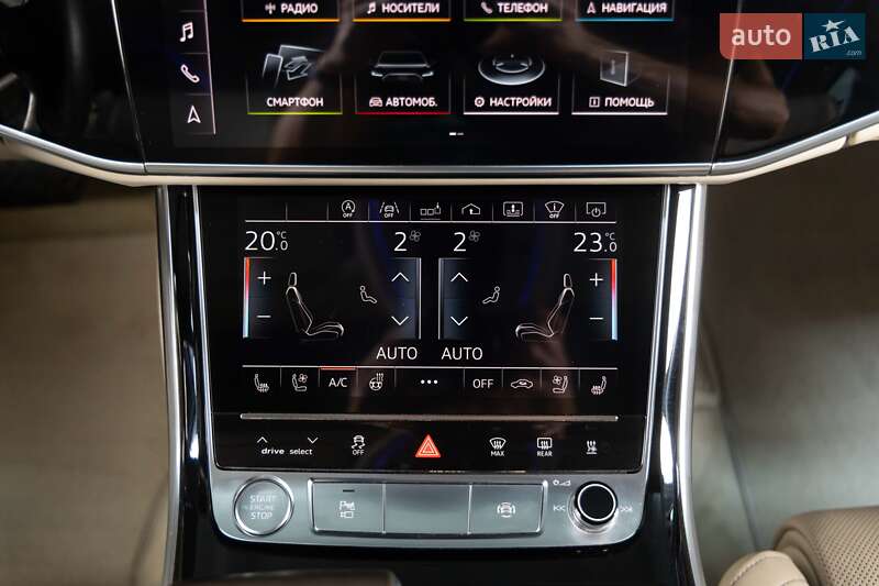 Седан Audi A8 2018 в Луцке