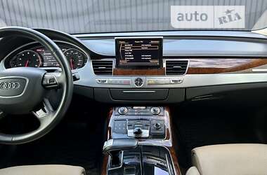 Седан Audi A8 2012 в Києві