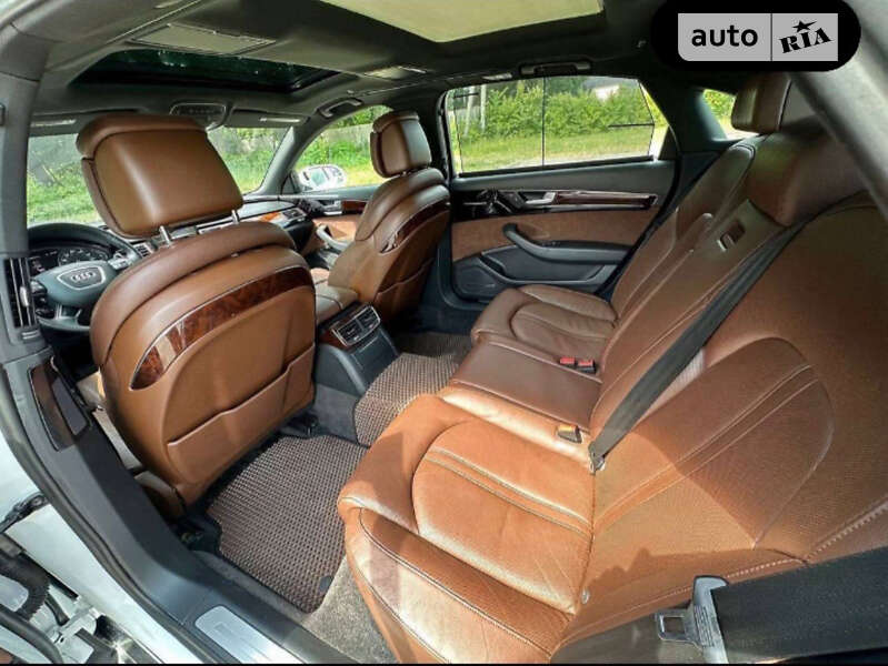 Седан Audi A8 2013 в Киеве