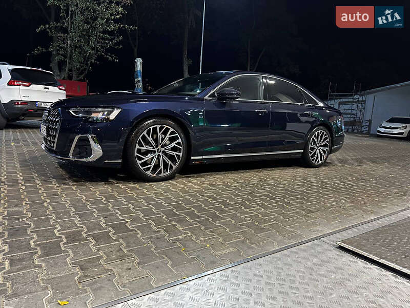 Седан Audi A8 2023 в Одессе