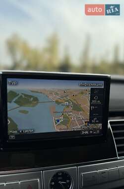 Седан Audi A8 2015 в 