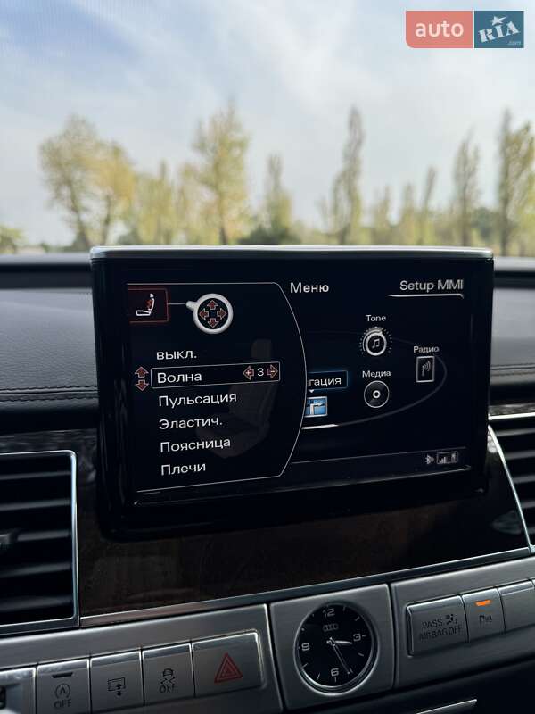 Седан Audi A8 2015 в Каменском