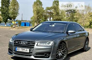 Седан Audi A8 2015 в Каменском