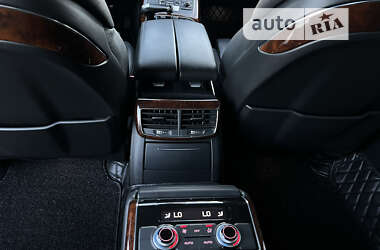 Седан Audi A8 2013 в Бердичеве