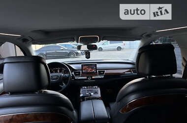 Седан Audi A8 2013 в Бердичеве