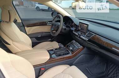 Седан Audi A8 2012 в Києві