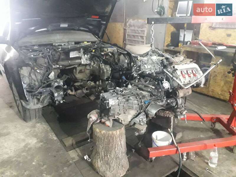 Седан Audi A8 2005 в Хмельнике